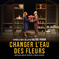 Changer l’eau des fleurs